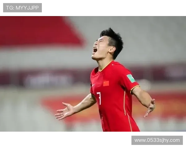 中国矮个子足球明星崛起 跨越身高限制成就辉煌职业生涯 中国矮个子足球明星崛起 跨越身高限制成就辉煌职业生涯